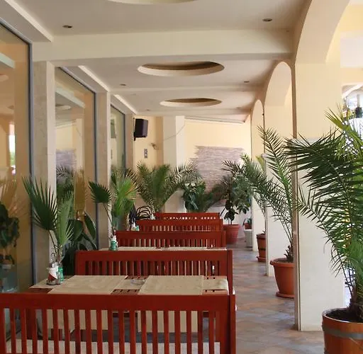 Хотел енерджи 2*